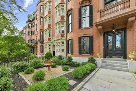 63 Mount Vernon Street #3 Boston, MA 02108