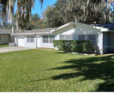 123 N Lake Reedy Blvd Frostproof, FL 33843