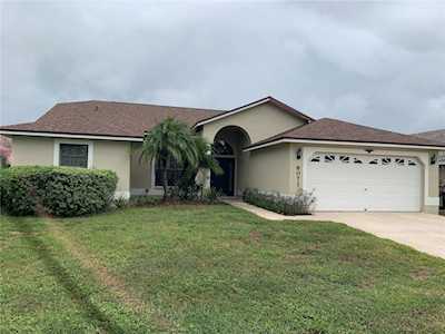 6071 Swallow Dr Lakeland, FL 33809