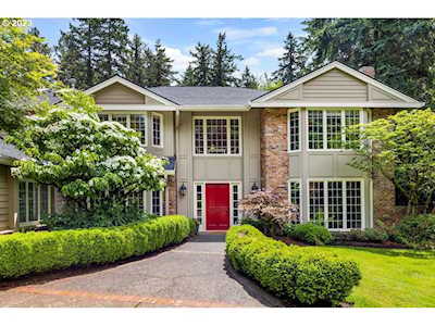 1618 S Corbett Hill CIR Portland, OR 97219