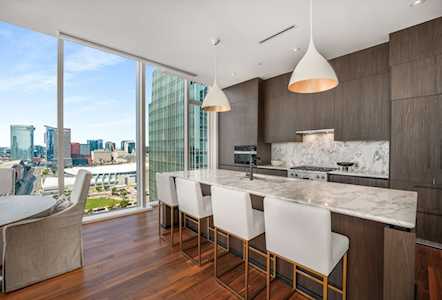160 2nd Ave S #1702 Nashville, TN 37201