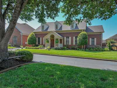 108 Carriage Way Hendersonville, TN 37075
