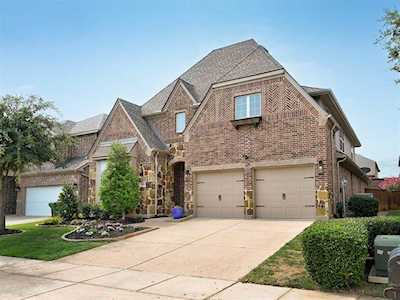 1616 Golf Club Drive Lantana, TX 76226