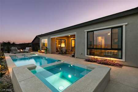 40 Cliffwater St Henderson, NV 89011