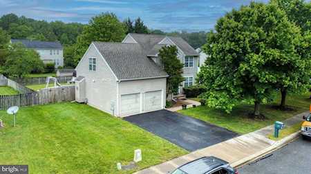 209 Falmouth Way Dover, DE 19904