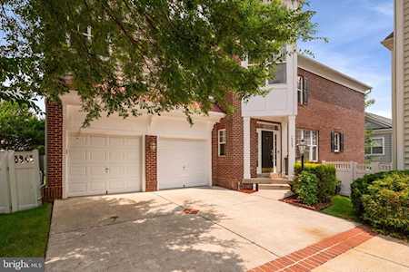 10083 Orland Stone Dr Bristow, VA 20136