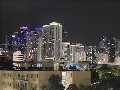 501 SW 1st St #308 Miami, FL 33130