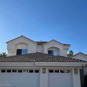 8112 Lake Hills Dr Las Vegas, NV 89128