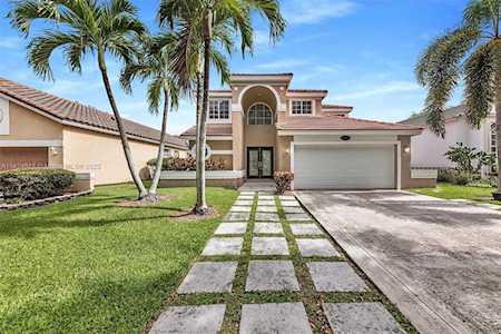 10407 Lima St Cooper City, FL 33026