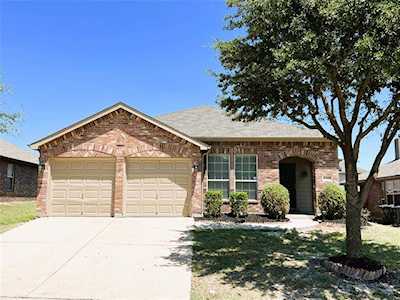 6128 Shad Drive Fort Worth, TX 76179