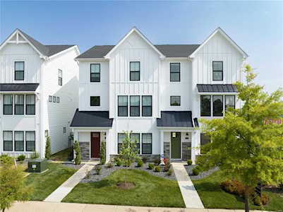 8951 Eager Rd Richmond Heights, MO 63144