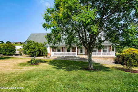 141 Windsong Ct Taylorsville, KY 40071
