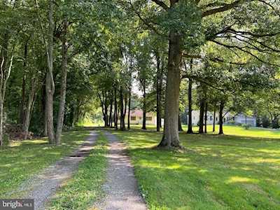 216 Eagles Nest Landing Rd Townsend, DE 19734