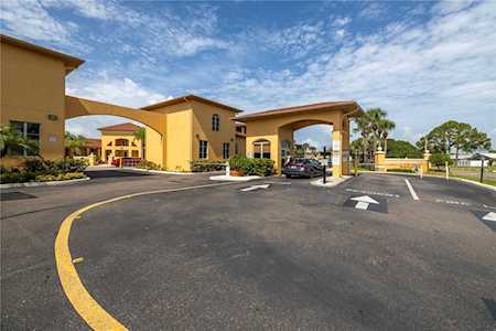 4311 Bayside Village Dr #101 Tampa, FL 33615