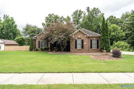 144 Redcliffe Drive Huntsville, AL 35806