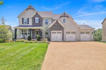 330 Crescent Moon Cir Nolensville, TN 37135