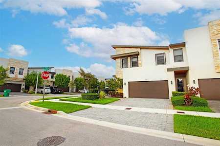 7911 NW 105th Ave Doral, FL 33178