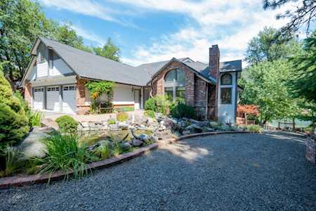 243 Rene Dr Shady Cove, OR 97539
