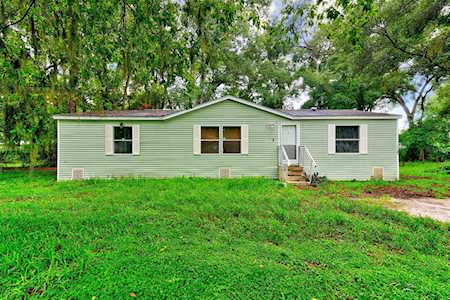 10605 Magnolia Dr Thonotosassa, FL 33592
