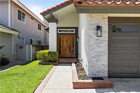 18901 Vista Portola Lake Forest, CA 92679