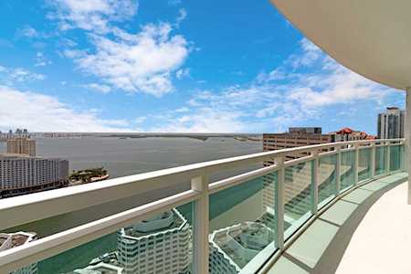 950 Brickell Bay Dr #3710 Miami, FL 33131