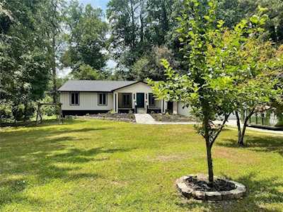 221 Cross Gate Drive Marietta, GA 30068