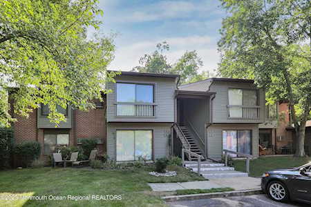 3 Medford Ct Red Bank, NJ 07701
