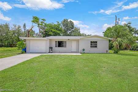 2968 Sunset Rd Fort Myers, FL 33901