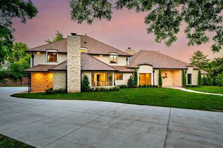 1606 Coventry Park Nichols Hills, OK 73120