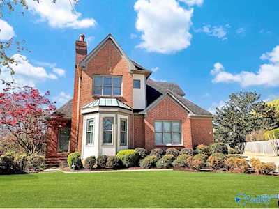 1507 SE Southampton Court Decatur, AL 35601