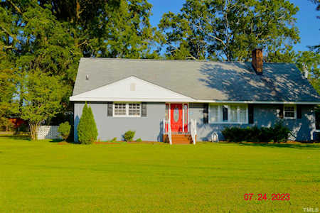 804 N Webb Street Selma, NC 27576