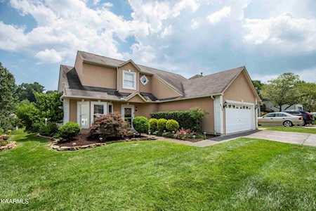 8608 Charles Towne Ct Knoxville, TN 37923