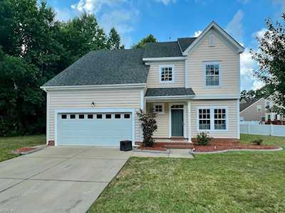 106 Zebulon Ct Suffolk, VA 23435