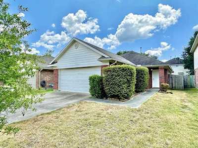 7227 Winter Song Dr Magnolia, TX 77354