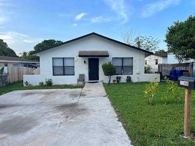 1148 W 31st Street Riviera Beach, FL 33404