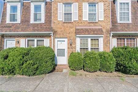 2712 Conrad Ave #3 Chesapeake, VA 23323