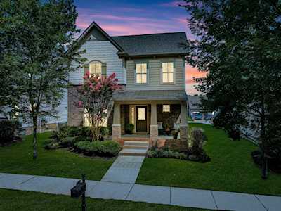 818 Shade Tree Ln Franklin, TN 37064
