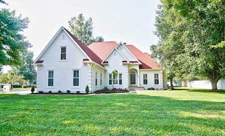 1631 Buckingham Dr Murfreesboro, TN 37129
