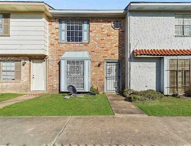 7163 Chasewood Dr Missouri City, TX 77489