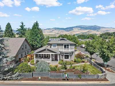 149 Orange Ave Ashland, OR 97520