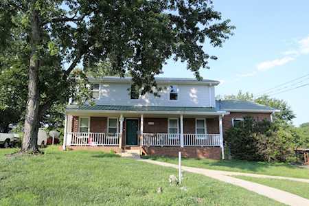 174 Curtis Cross Roads Hendersonville, TN 37075