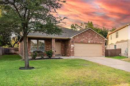 214 Arrowhead TRL Cedar Park, TX 78613
