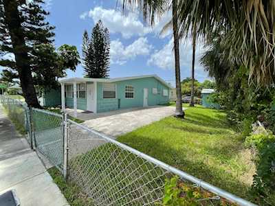 2975 NW 11 St Fort Lauderdale, FL 33311