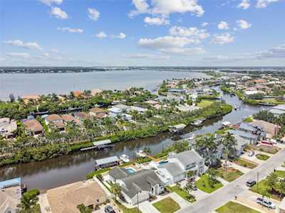 4509 4th Ave NE Bradenton, FL 34208