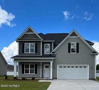 402 Palisades Way New Bern, NC 28560