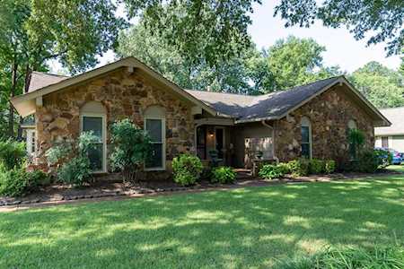 7585 Wheatley Dr Germantown, TN 38138