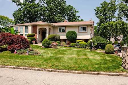 237 Kensington Oval New Rochelle, NY 10805