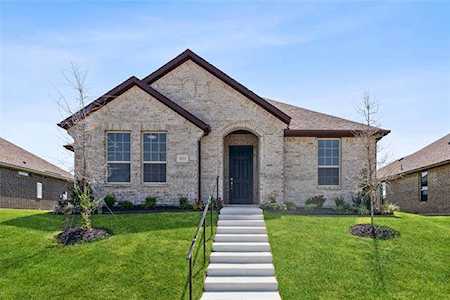 1532 Addison Drive Lancaster, TX 75134