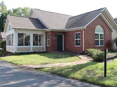 1217 Oak Timber Cir Collierville, TN 38017