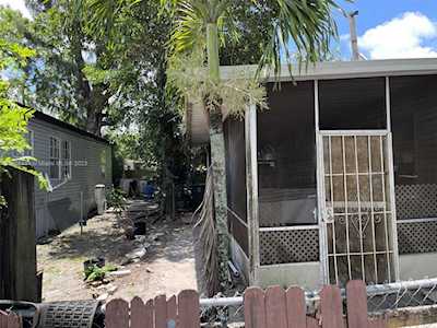 10556 W Sandalfoot Blvd W Boca Raton, FL 33428